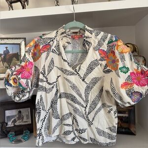 THML Puff Sleeve Adorable Top